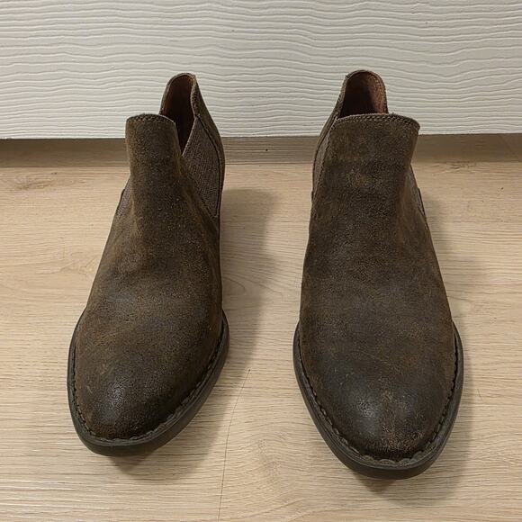 Born Brown Distressed Suede Chelsea Dallia Slip On Ankle Boots Size 10M - Picture 3 of 9
